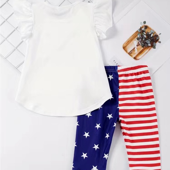 2pc Toddler Girl Independence Day Outfit with Ruffled Sleeves - Picture 2 of 5